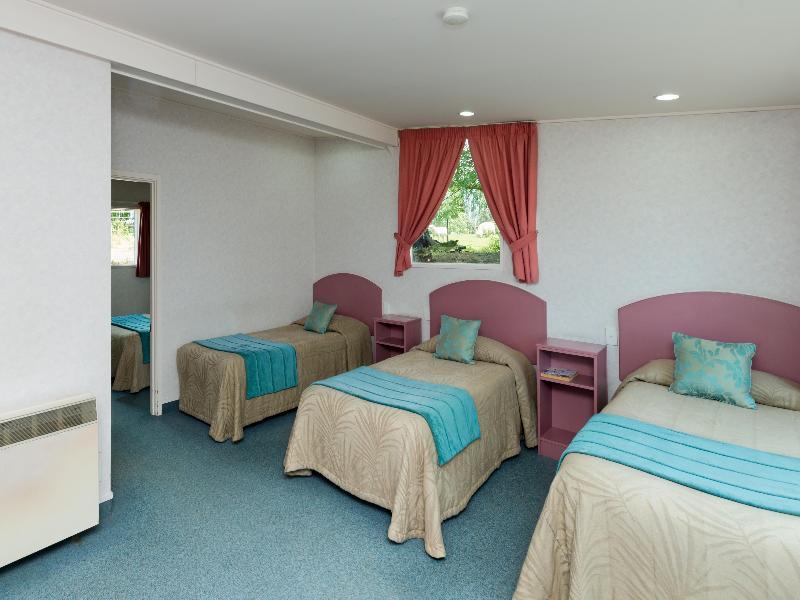 ฮาร์ทแลนด์โฮเต็ลครอยดอน Hotel กอร์ ภายนอก รูปภาพ