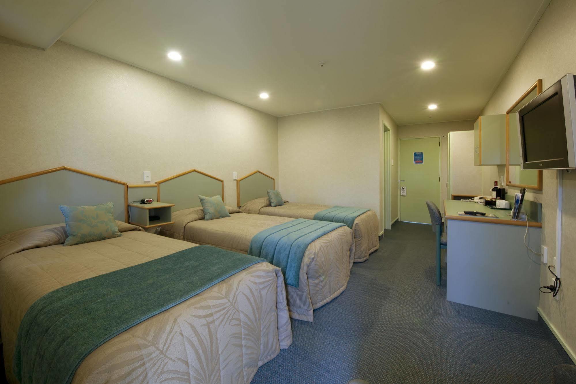 ฮาร์ทแลนด์โฮเต็ลครอยดอน Hotel กอร์ ภายนอก รูปภาพ